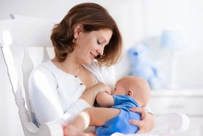 Bayi Boleh Menyusu ASI Hingga Lebih dari 2 Tahun, Jika Berat Badan Naik Signifikan