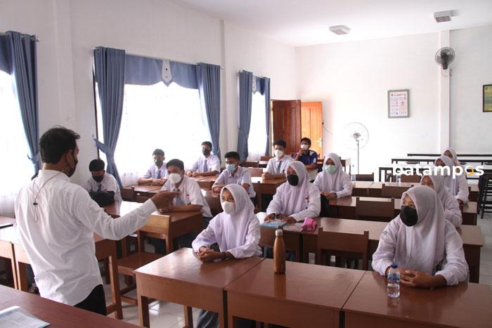 Di Batam Belajar Tatap Muka Tetap Dilanjutkan