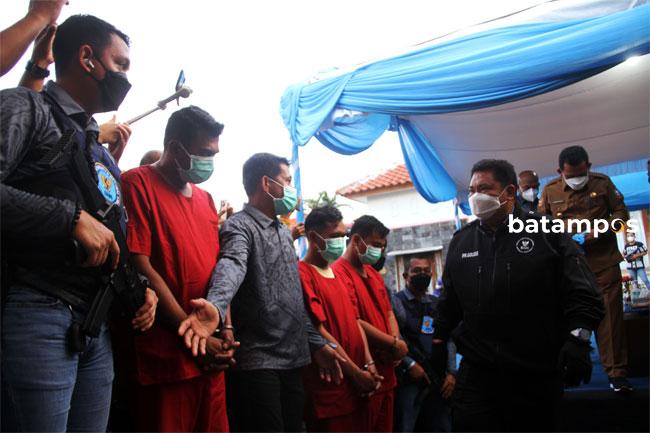 Bahan Pembuat Sabu Dikirim Melalui Jalur Laut Dalam Bentuk Cairan