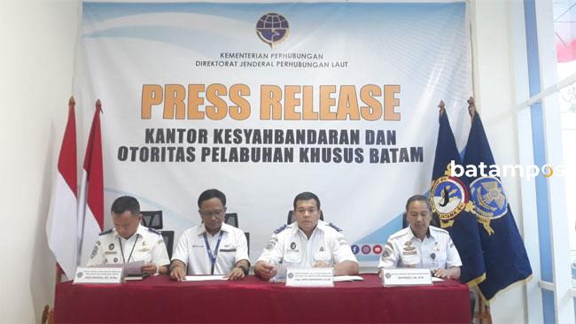 KSOP Batam Pastikan Pengiriman Bahan Baku Ekspor Impor Berjalan Normal