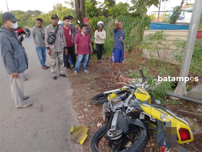Tabrak Rambu Jalan di Tanjunguncang, Pemotor Tewas di Tempat