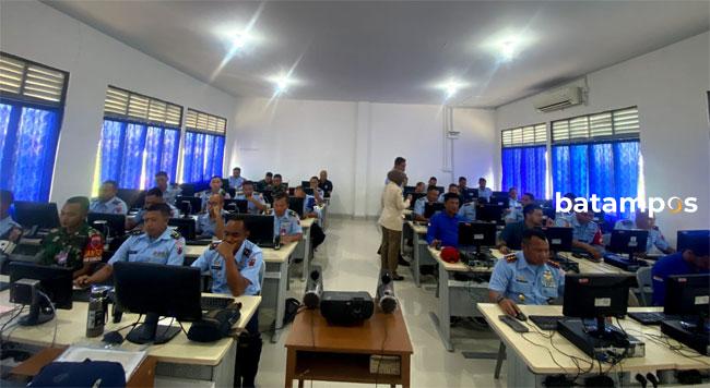 Personel Lanud Hang Nadim Jalani Tes Psikologi