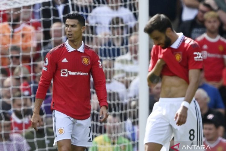 Ronaldo Dicadangkan saat Pertandingan Perdana MU