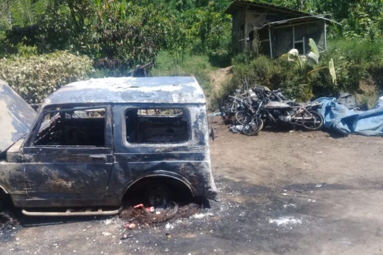 Mencekam, Rumah Warga Dibakar di Desa Mulyorejo Jember
