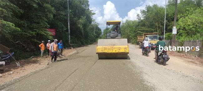 Pemko Batam Kembali Benahi Jalan Rusak, Kali Ini di Batuampar
