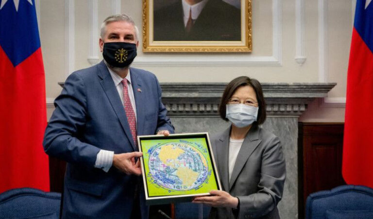 Tiongkok Protes Kunjungan Gubernur AS dan Anggota Parlemen Jepang ke Taiwan