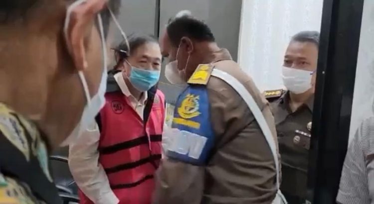 Usai Diperiksa 4 Jam, Surya Darmadi Resmi Ditahan Kejagung