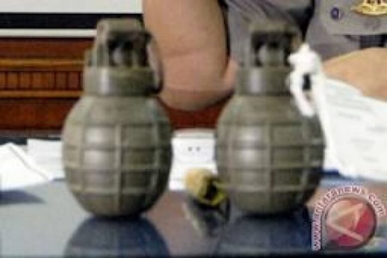 TNI AU Dalami Temuan Granat Asap dan Amunisi