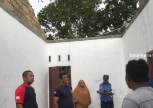 Belasan Rumah di Desa Toapaya Selatan Dirusak Angin Kencang