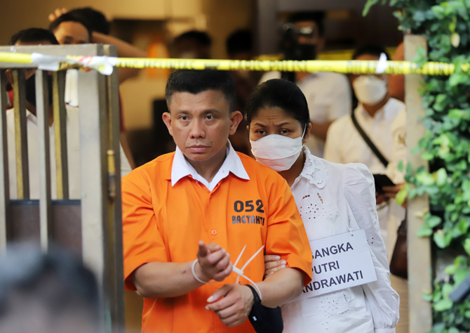 Pakar Hukum Sarankan Segera Tahan Istri Sambo
