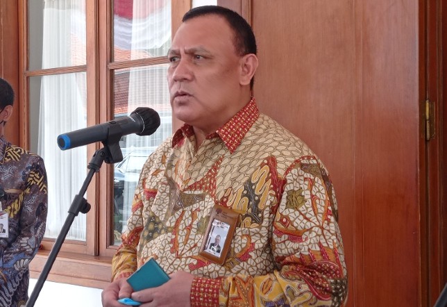Hakim Agung Sudrajad Menyerahkan Diri ke KPK, Diduga Telah Terima Suap