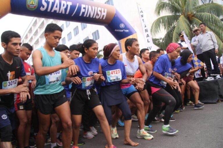 Gaungkan Batam Kota Baru, Rudi Lepas Marathon Batam 10K