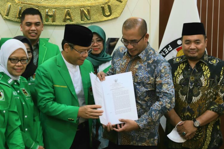 Datangi KPU, Mardiono Klaim PPP Tetap Solid