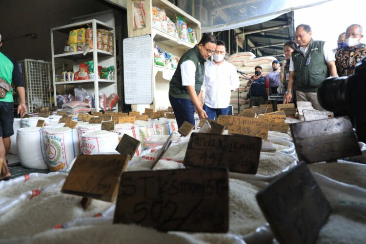 Anies Jaga Seperti Milik Sendiri, Resmikan Revitalisasi 4 Pasar