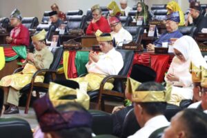 Hadiri Paripurna DPRD Kepri Soal Hari Jadi ke 20 Kepri, Gubkepri Ajak Semua Stakeholder Tak Sekedar ‘Urun Angan’