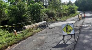 Akhirnya, Lubang Besar di jalan Km 32 Cikolek, Bintan sudah Diperbaiki