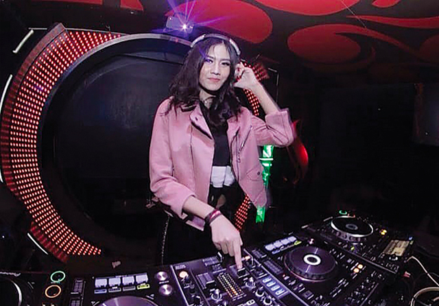Ariella Canesya, Mahasiswa Kedokteran Ubaya yang Juga DJ Muda