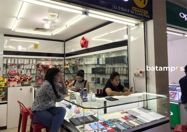 SK Celluler Tawarkan Smartphone Berkelas Iphone dan Android