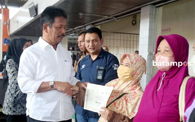 Pemko Batam Salurkan BLT BBM dan Sembako