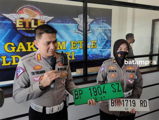 Penampakan Plat Kendaraan Berwarna Hijau yang akan Diterapkan di Batam