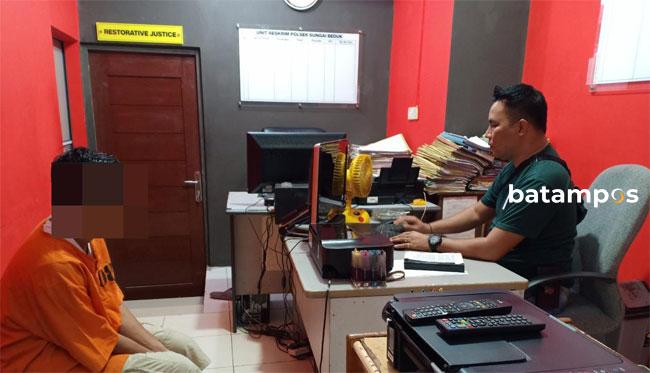 Polisi Tangkap Asisten Kepala Toko Alfamart di Batam