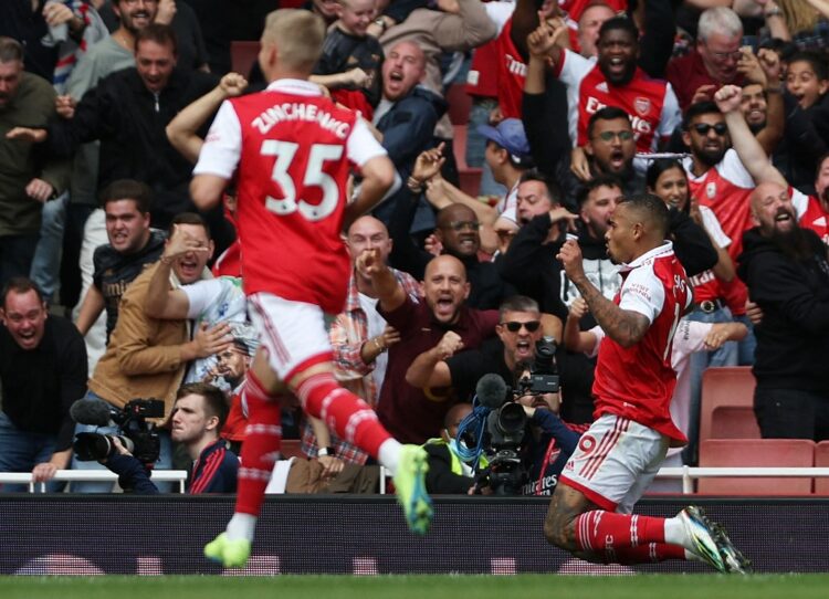 Arsenal Menang Lawan 10 Pemain, Kukuh di Puncak Klasemen