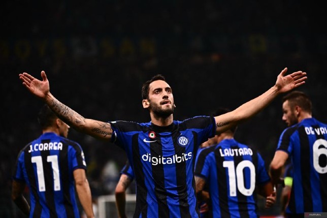 Inter Milan Tekuk Barcelona 1-0, Hakan Calhanoglu Pahlawan Kemenangan