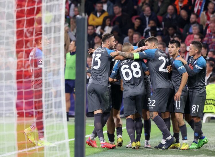 Napoli Bantai Tuan Rumah 6-1, Kekalahan Terbesar Ajax di UCL