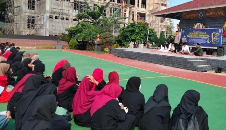 Polsek Bengkong Sosialisasi ke Sekolah, Cegah Jadi Korban dan Pelaku Kejahatan