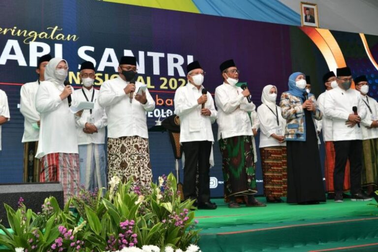 Santri Jangan Lupa Tugas Utama Menjaga Agama