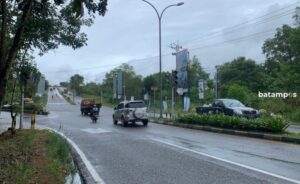 Pengguna Jalan Khawatir, 2 Hari Traffic Light Km 12 Padam