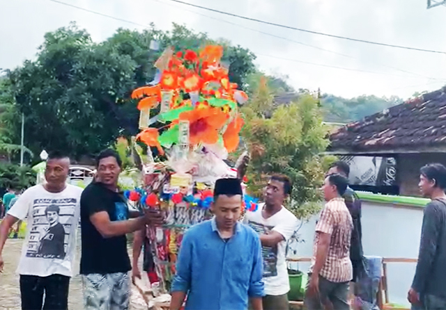 Angkaan Berkat Molod, Warna-Warni Peringatan Maulid Nabi di Indonesia