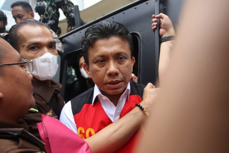 Sambo Bersikeras Putri Tidak Bersalah