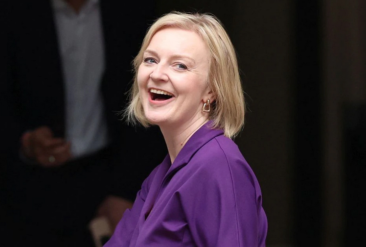 Tak Kuat, PM Inggris Liz Truss Mengundurkan Diri