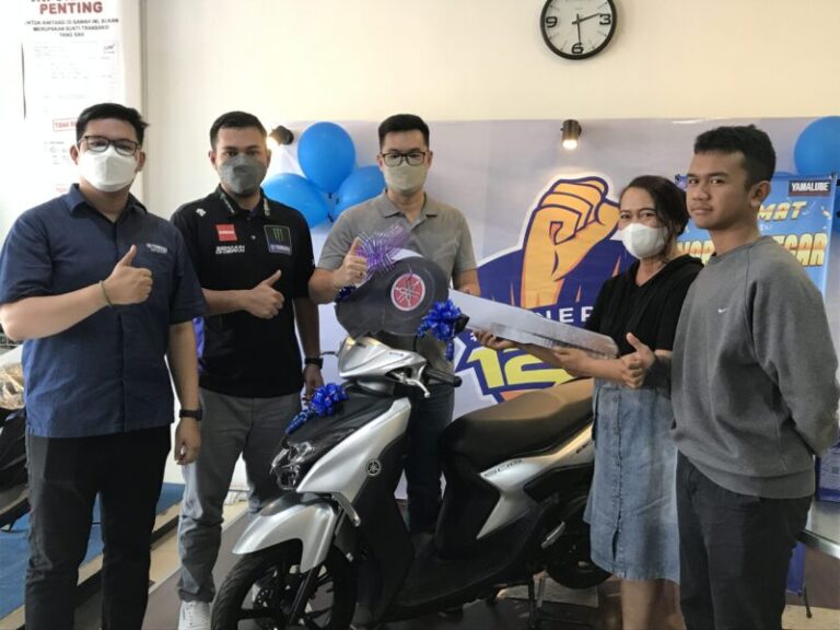 Program Sobek Label Yamalube, Warga Batam Raih Satu Unit Yamaha Gear