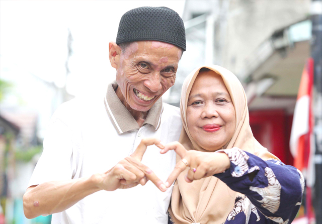 Romantisnya Babeh Ojol dan Ayang Beb