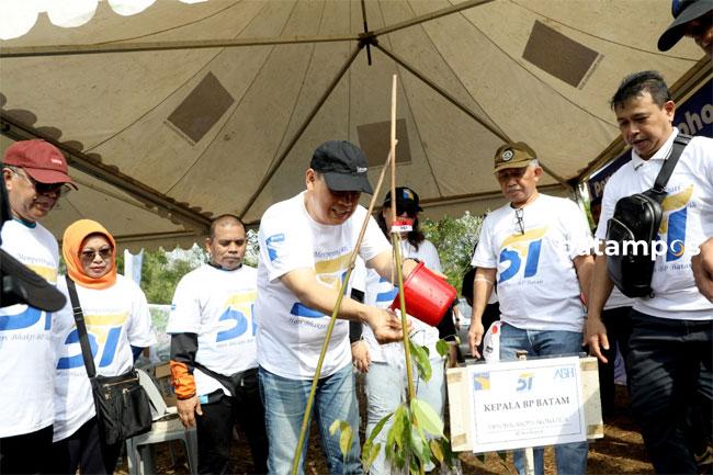 BP Batam Tanam 151 Pohon di Duriangkang