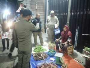  Nekat Berjualan di Pasar Baru, 19 PKL Ditertibkan Satpol PP