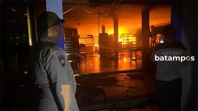 Ini Kata Kepsek SMAN 1 Batam Terkait Kebakaran di Kantin Sekolahnya
