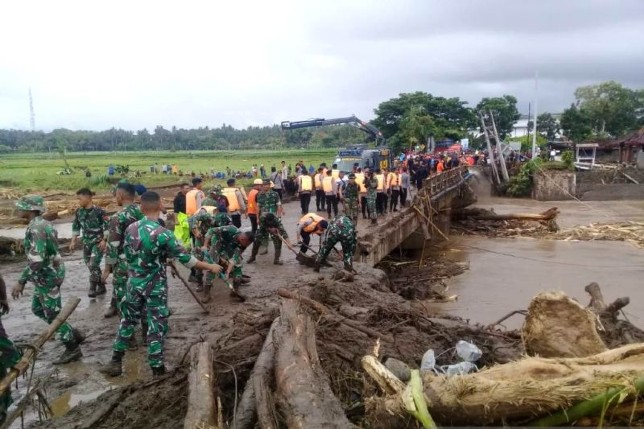 BPBD Bali Sebut Enam Orang Meninggal karena Banjir dan Tanah Longsor