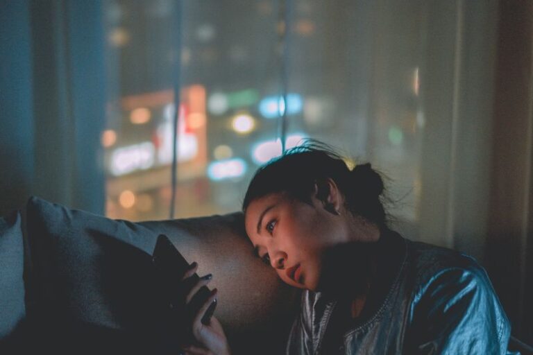 Ini Tips Jaga Kesehatan Mental di Era Digital