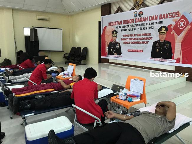 Polda Kepri Donor Darah dan Bakti Sosial di Hari Jadi Humas Polri ke-71