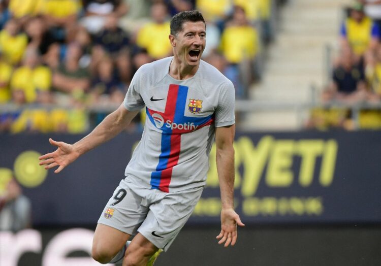 Dianggap Tak Hormati Wasit, Lewandowski Dilarang Tampil 3 Pertandingan Liga Spanyol