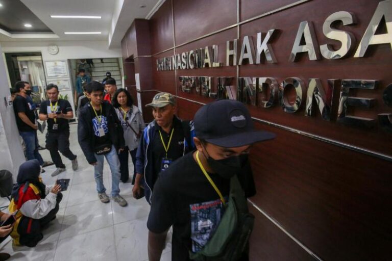 Dorong Komnas HAM Bentuk Tim Ad Hoc