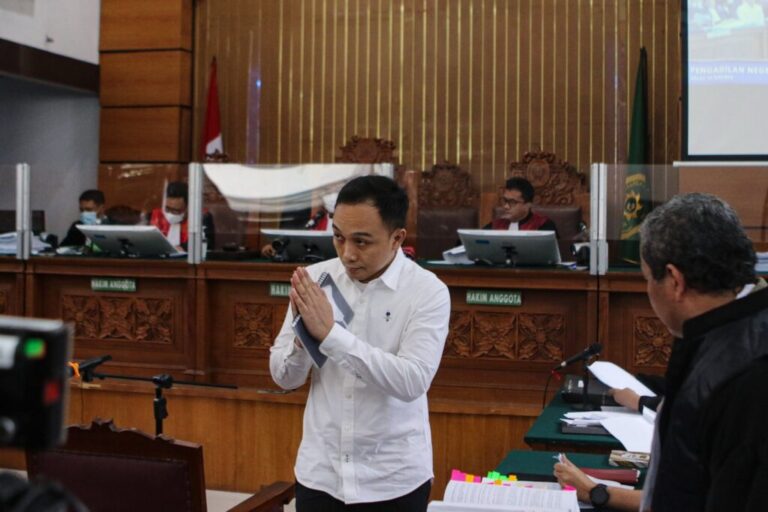 Transfer Uang Rp 200 Juta untuk Kebutuhan Keluarga Sambo