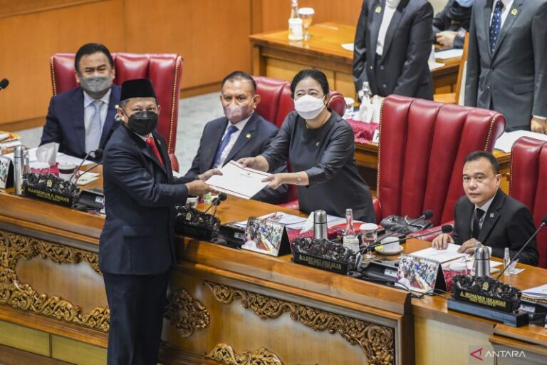Buka Sidang DPR, Puan Minta Pemerintah Perhatikan Permasalahan Rakyat