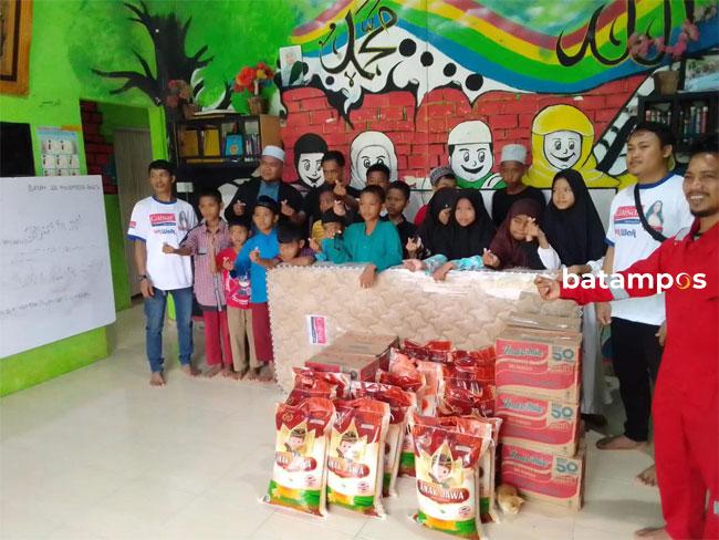 PT Pulau Cahaya Terang Sumbang Kasur dan Sembako Kepada Panti Asuhan