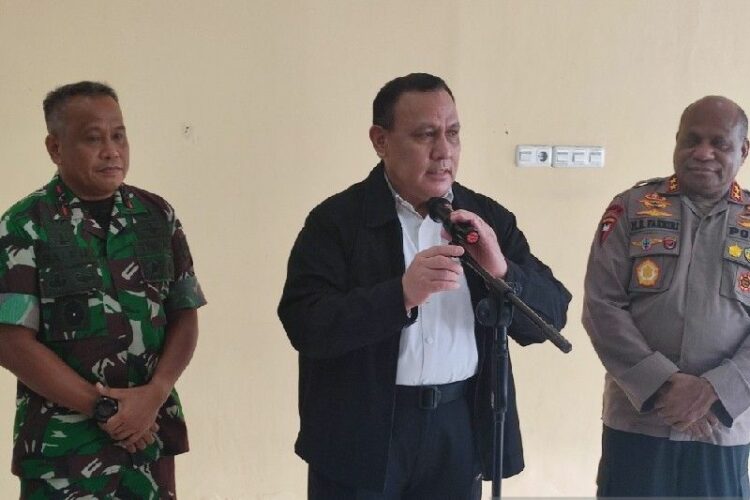 Temui Lukas Enembe, Firli Bahuri Disebut Berpotensi Langgar Aturan