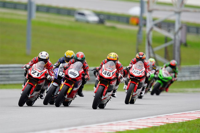 Pebalap Astra Honda Mengejar Asa Juara ARRC 2022