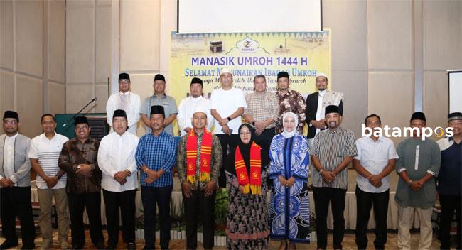 Pemko Batam Berangkatkan 80 Tokoh Masyarakat ke Tanah Suci